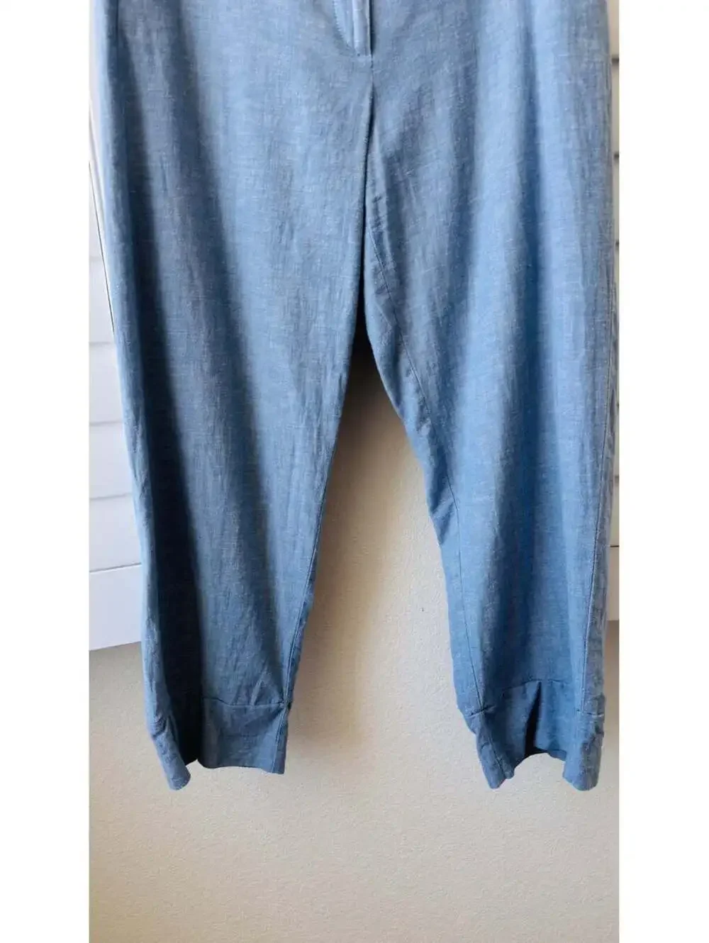 Zara Light Blue Chambray Cuffed Cropped Trousers Size M